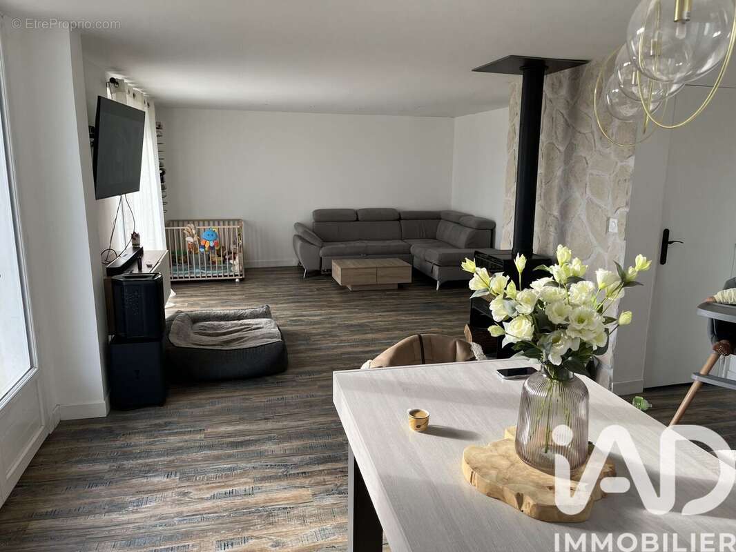 Photo 3 - Maison à LEUVILLE-SUR-ORGE