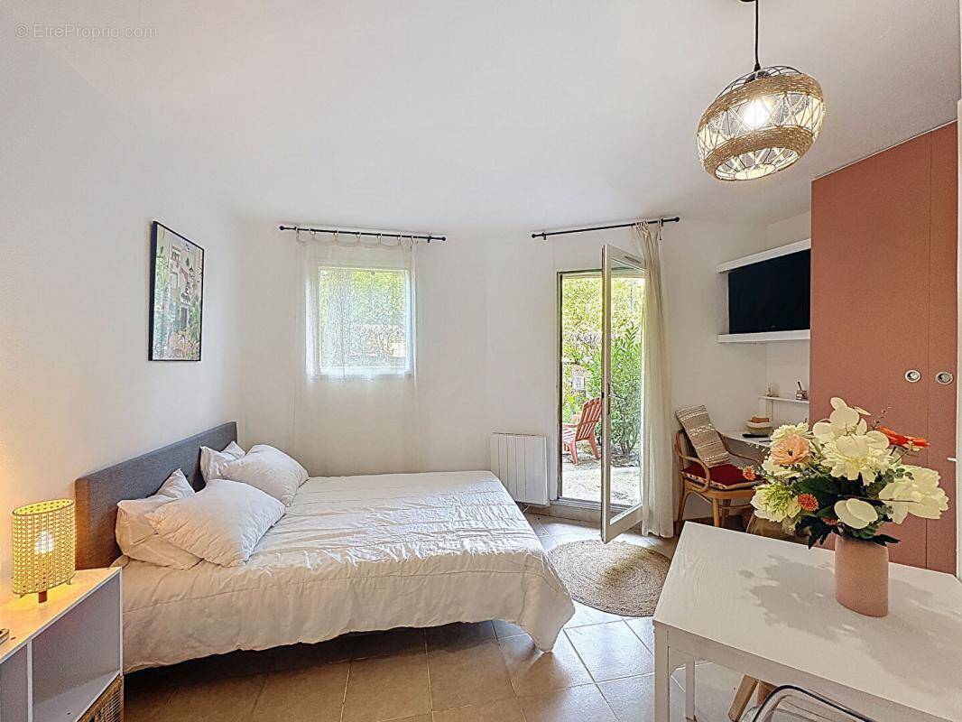 Appartement à GREOUX-LES-BAINS