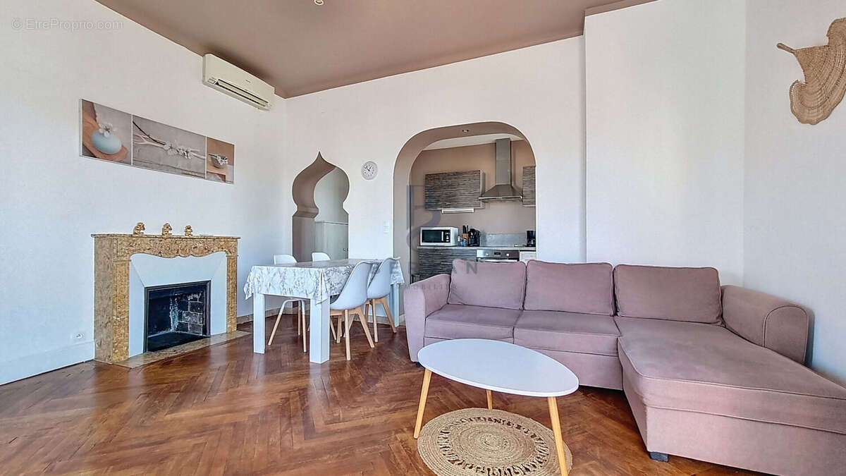 Appartement t2 centre ville st raphael calme vue mer imprenable - photo 17