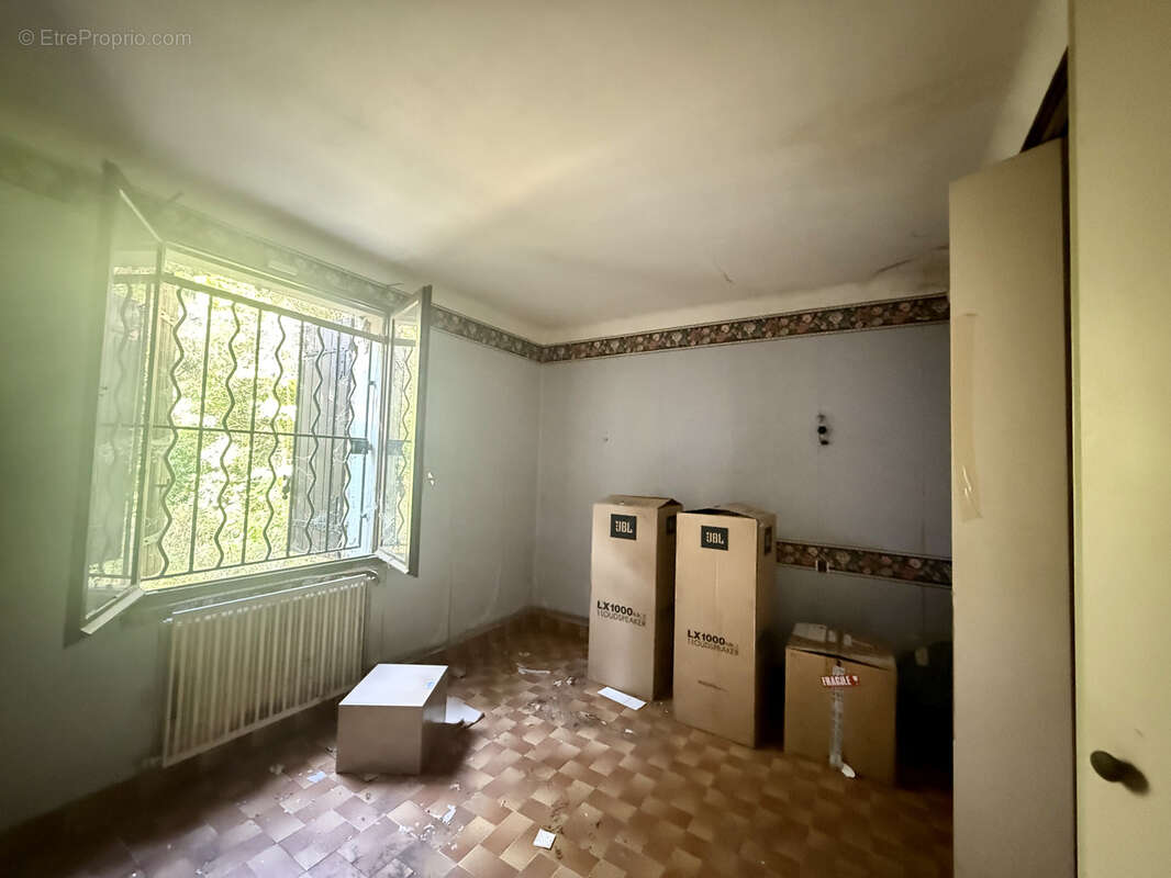 Villes-sur-Auzon — Maison 101 m2 sur parcelle arborée de 2 700 m2 — Cadre d'exception - photo 3