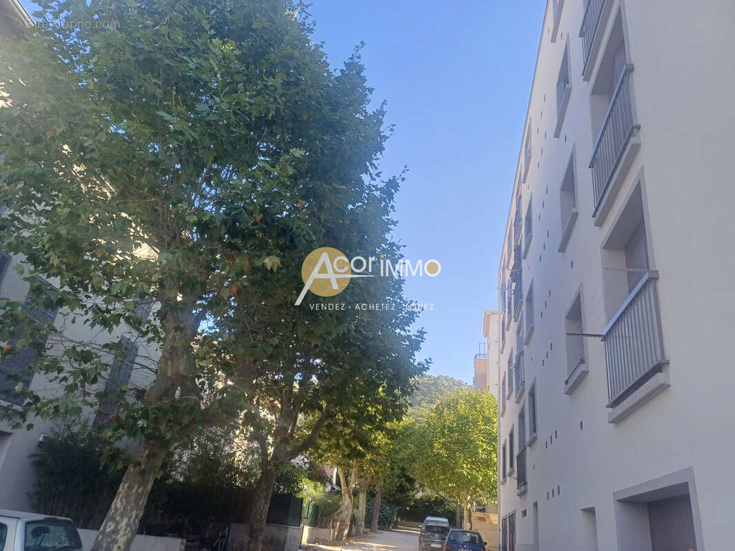 Toulon   Appartement rénové T3 de 85m2 - photo 15