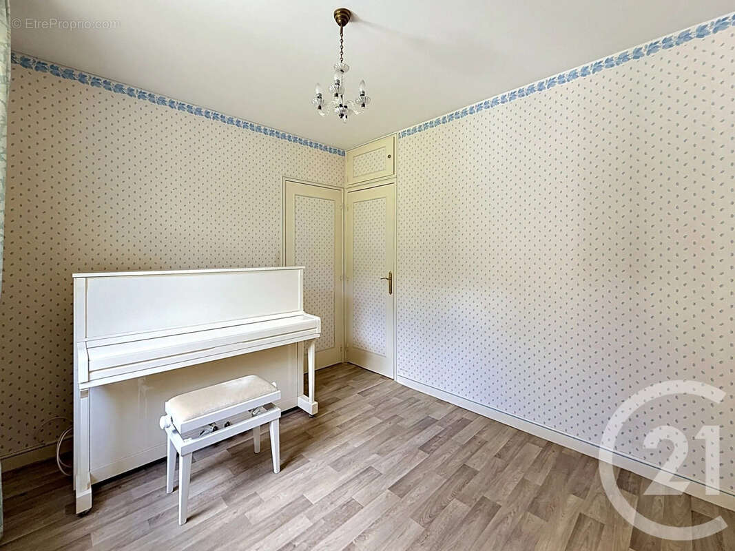 Maison 140 m² à Provins  - photo 13