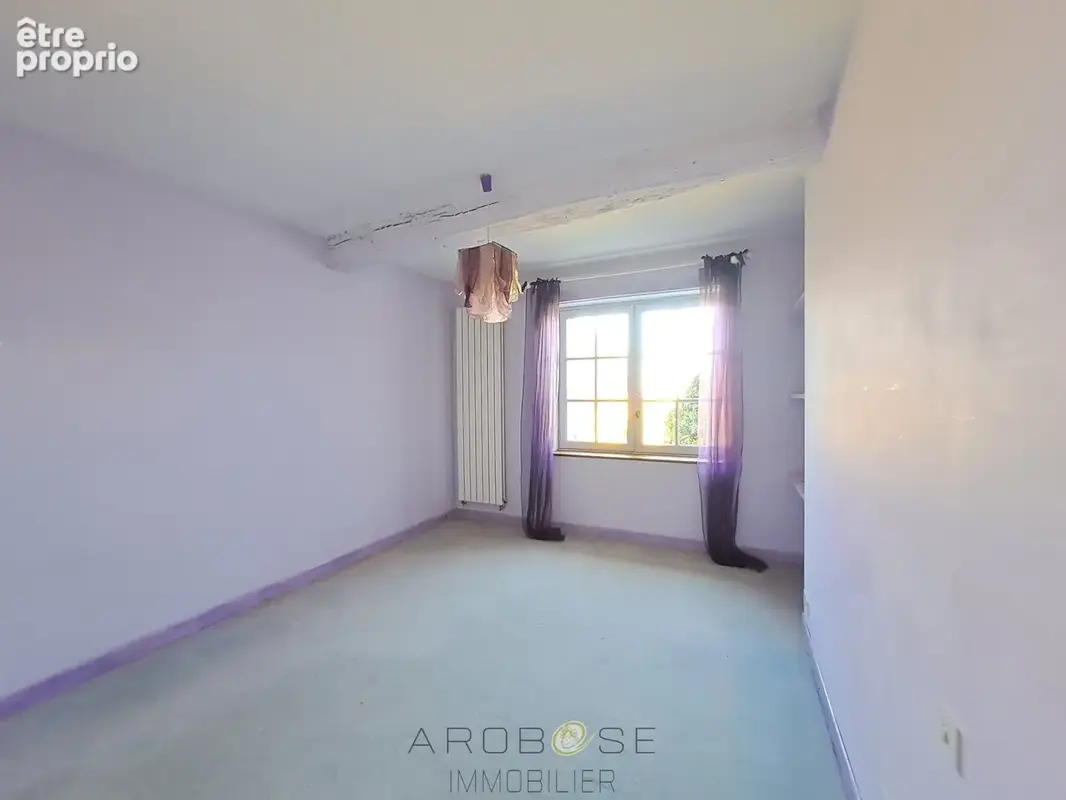 Maison de caractère en pierre dans un hameau . - photo 11