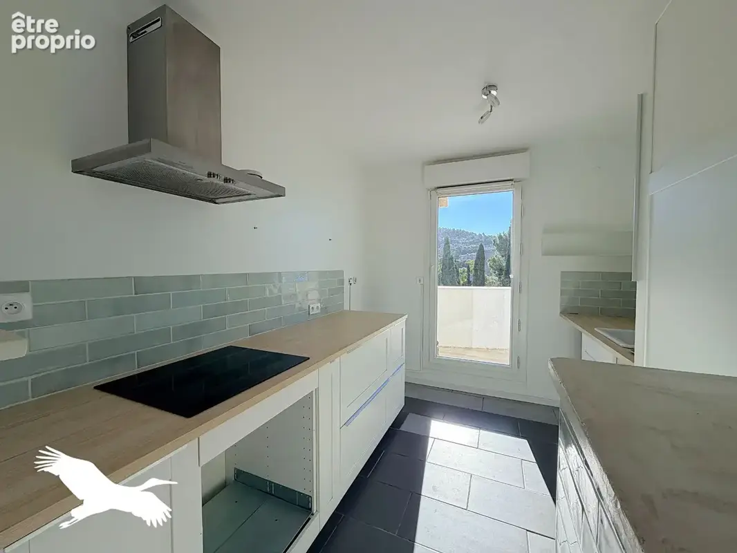 A VENDRE - Secteur Mazargues, Appartement 2 pièces de 57m² avec terrasse et Garage en SUS - Dernier étage - photo 6