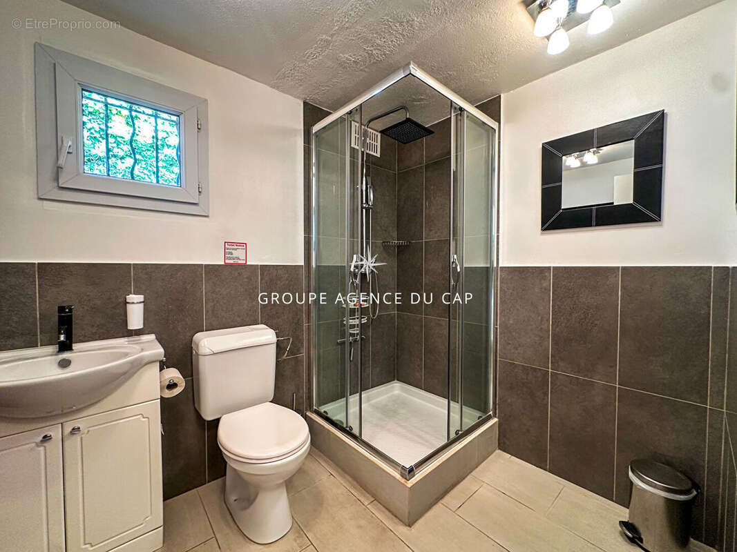 Maison à LES ISSAMBRES