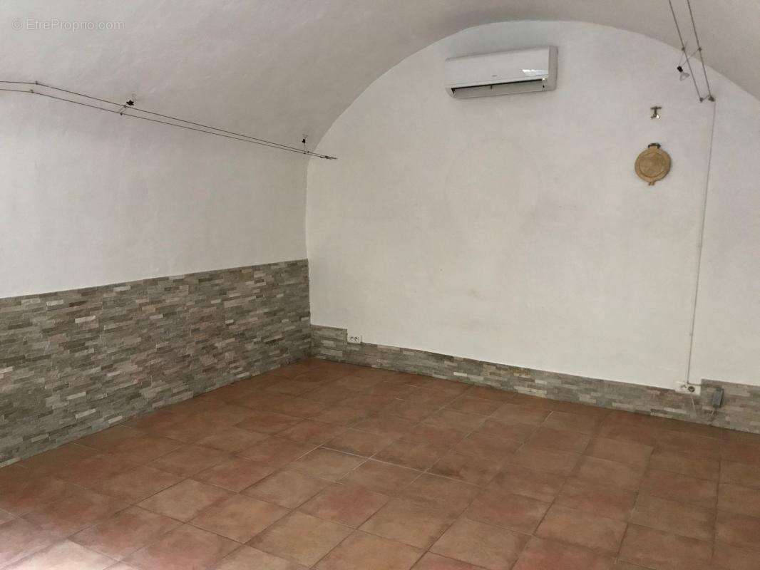 Maison à MIRABEL-AUX-BARONNIES