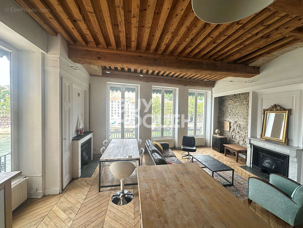 Appartement à LYON-5E