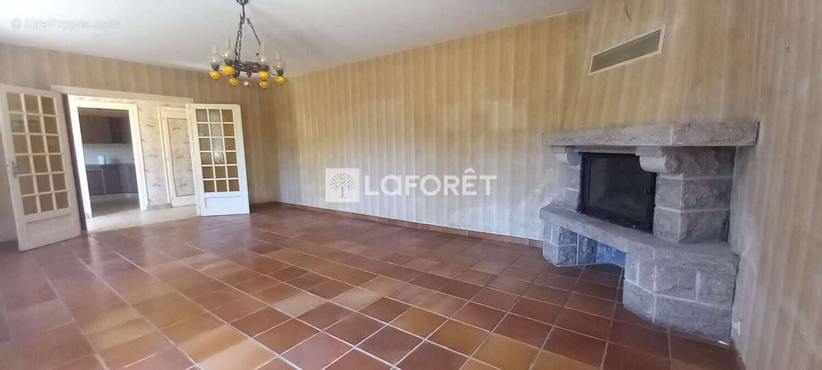 Maison Saint Agathon 5 pièce(s) 150 m2 - photo 2