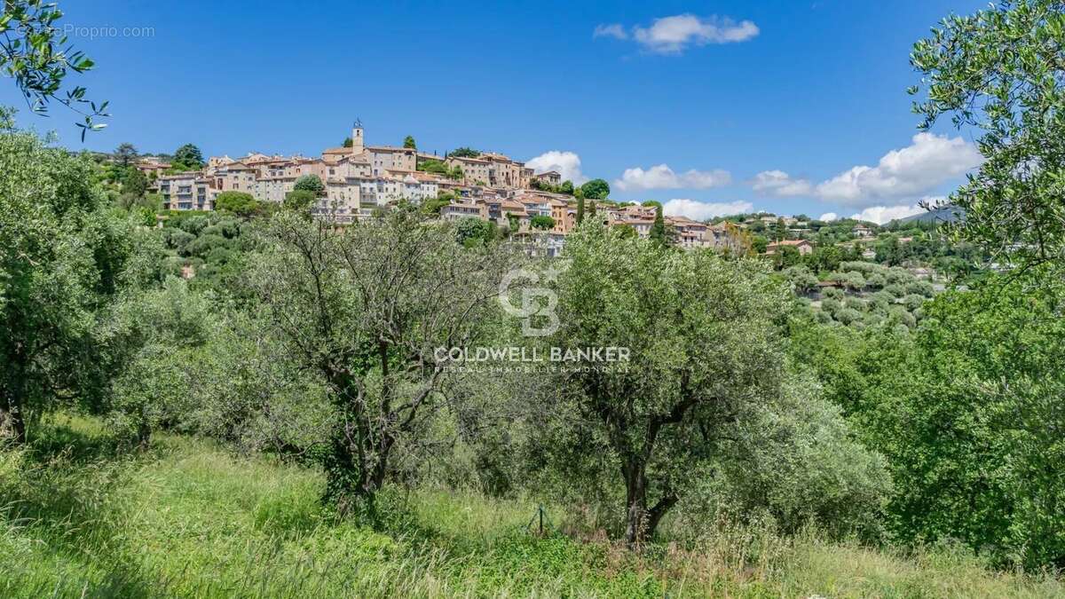 Maison à VALBONNE