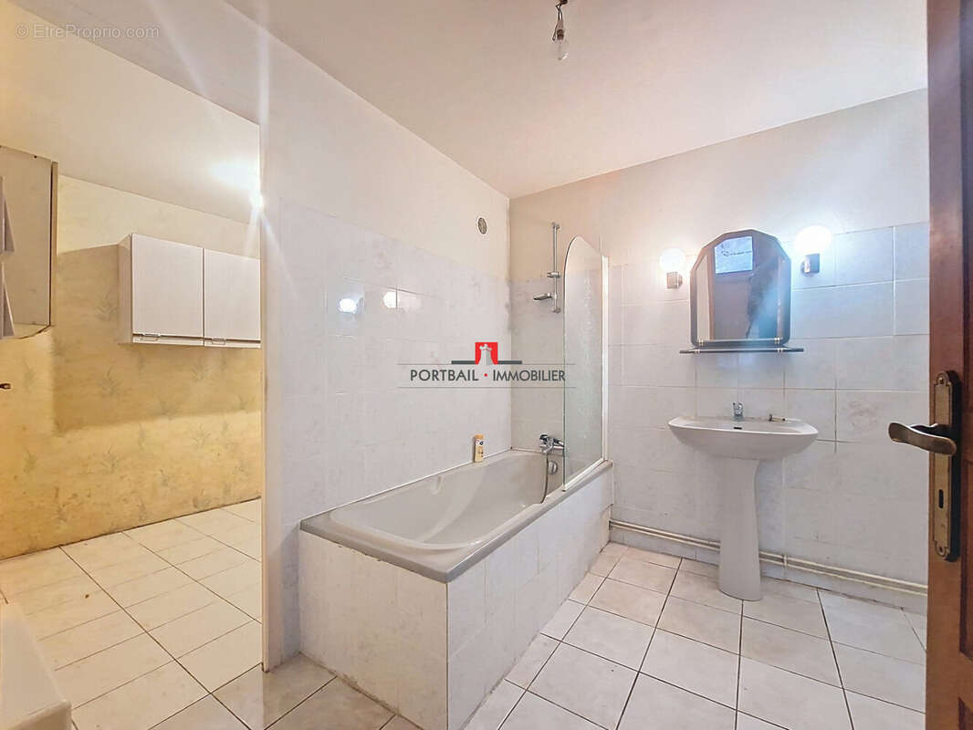 Maison à SAINT-ANDRE-DE-CUBZAC