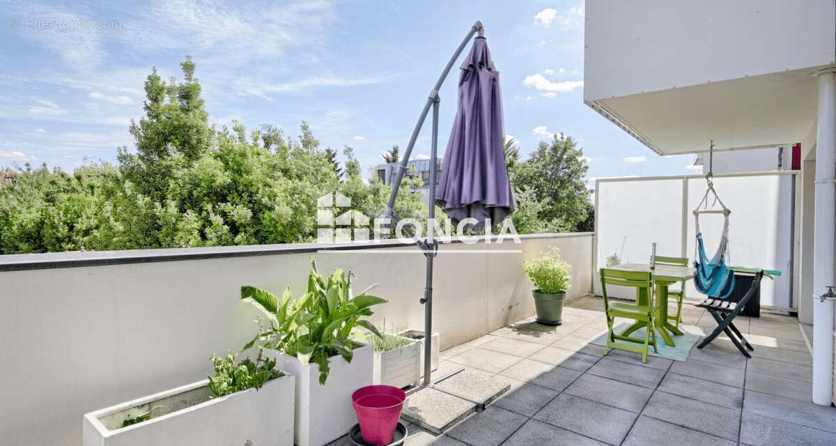 Appartement T3 avec grande terrasse - tramway 9 et métro 7 - Ivry-sur-Seine - photo 2
