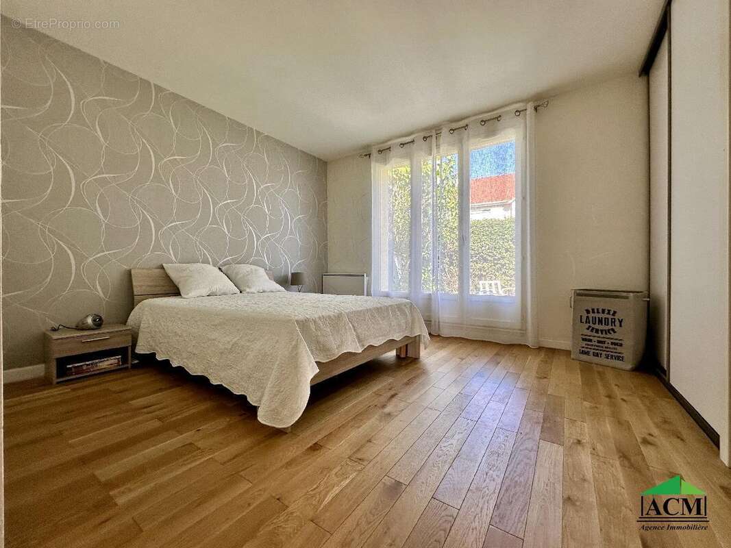 Maison à MERY-SUR-OISE