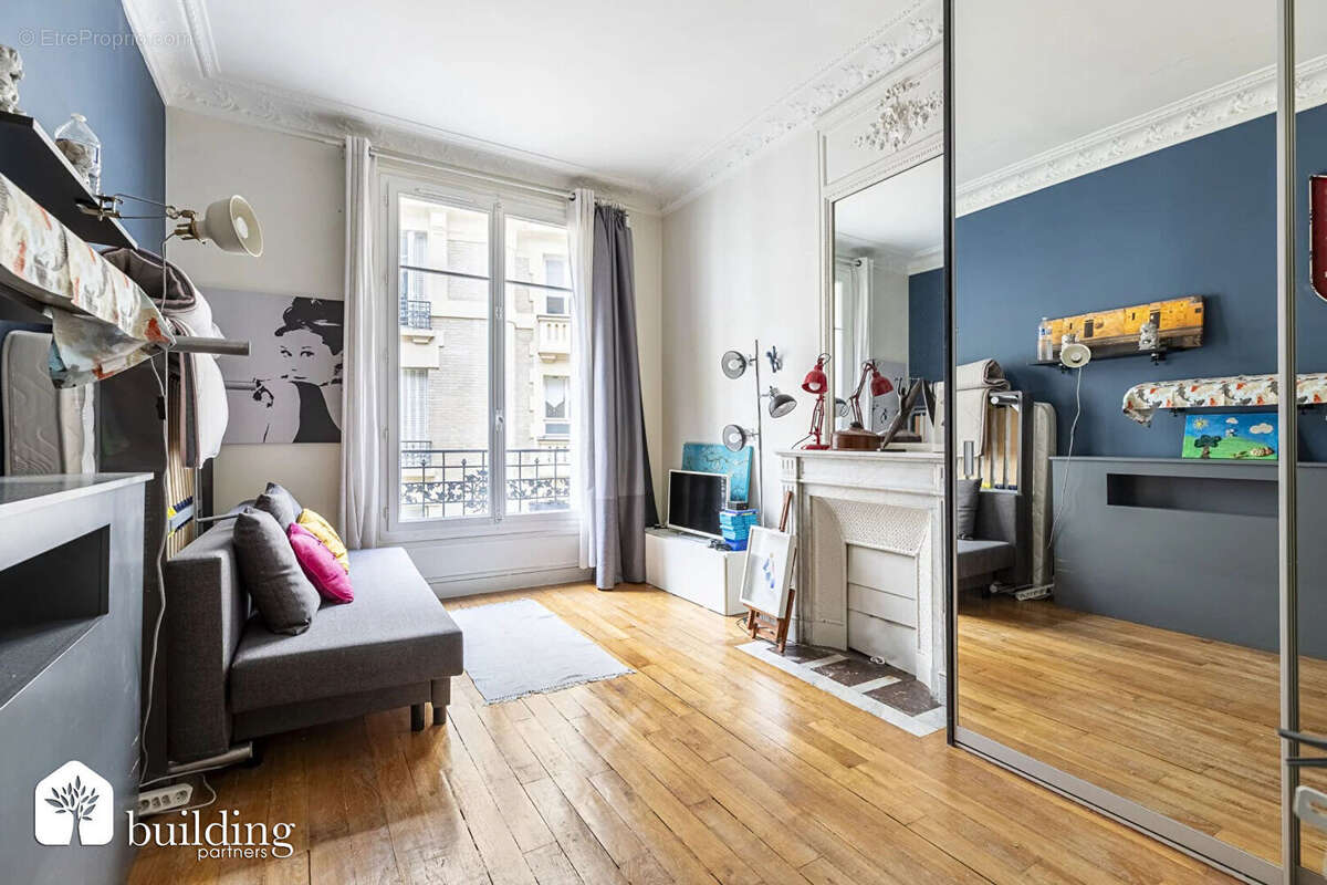 Appartement à PARIS-17E