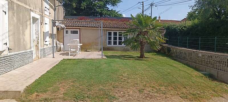 Maison à SAINT-MARTIN-DE-SAINT-MAIXENT
