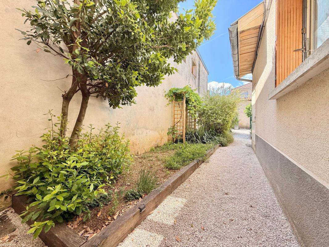 Appartement à PONTAILLER-SUR-SAONE