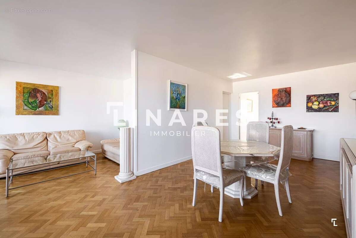 Appartement à MARSEILLE-8E