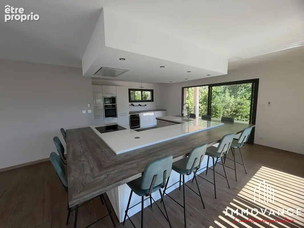 Maison 6 pièces 147 m² à vendre à Nimes (30000) - photo 3