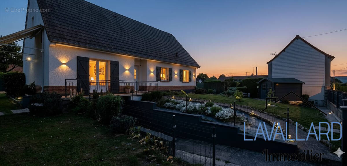 Maison à NAOURS