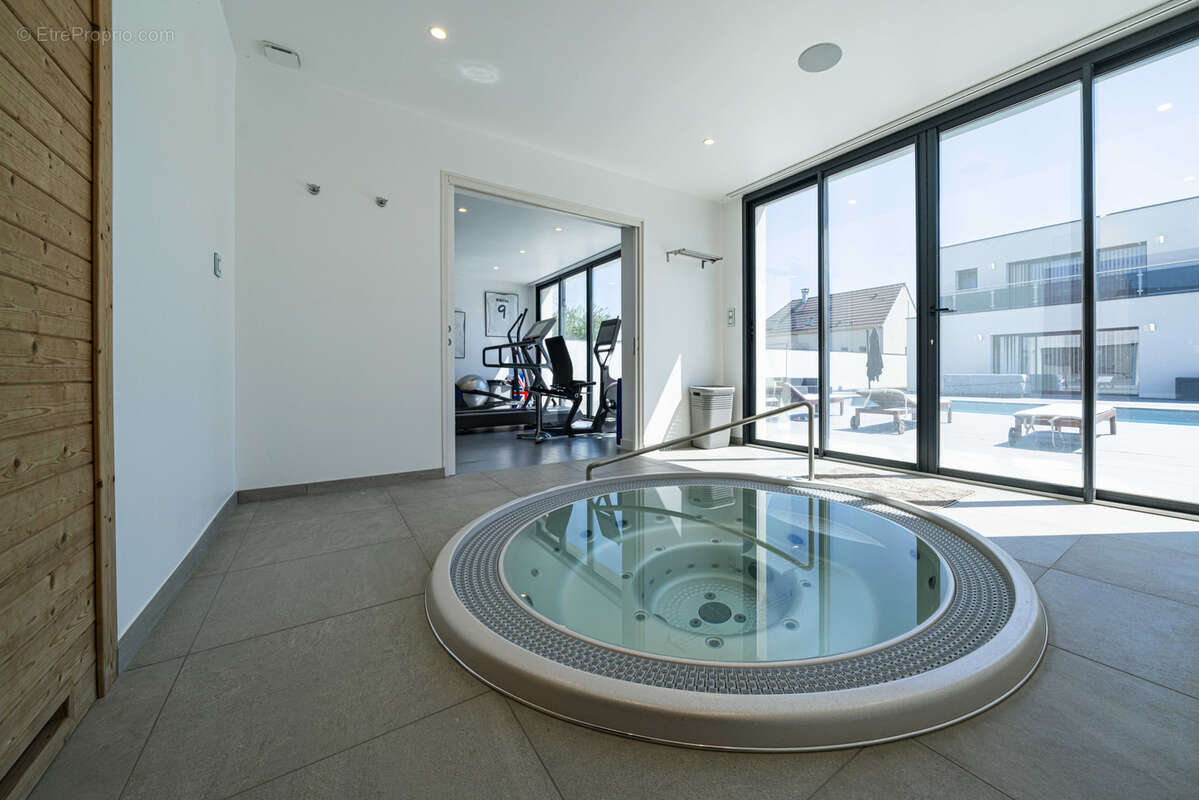 Maison à ISLES-SUR-SUIPPE