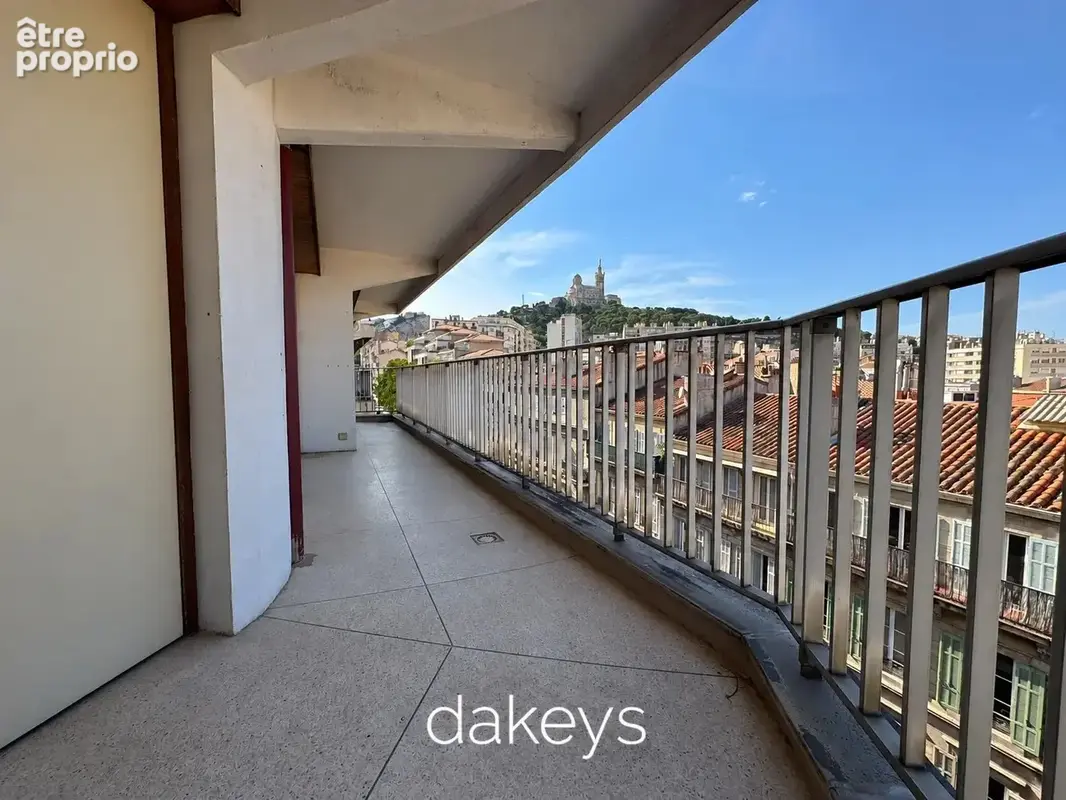 Bas de vauban / breteuil – 71 m² avec terrasse 16 m² – vue exceptionnelle notre-dame - photo 2