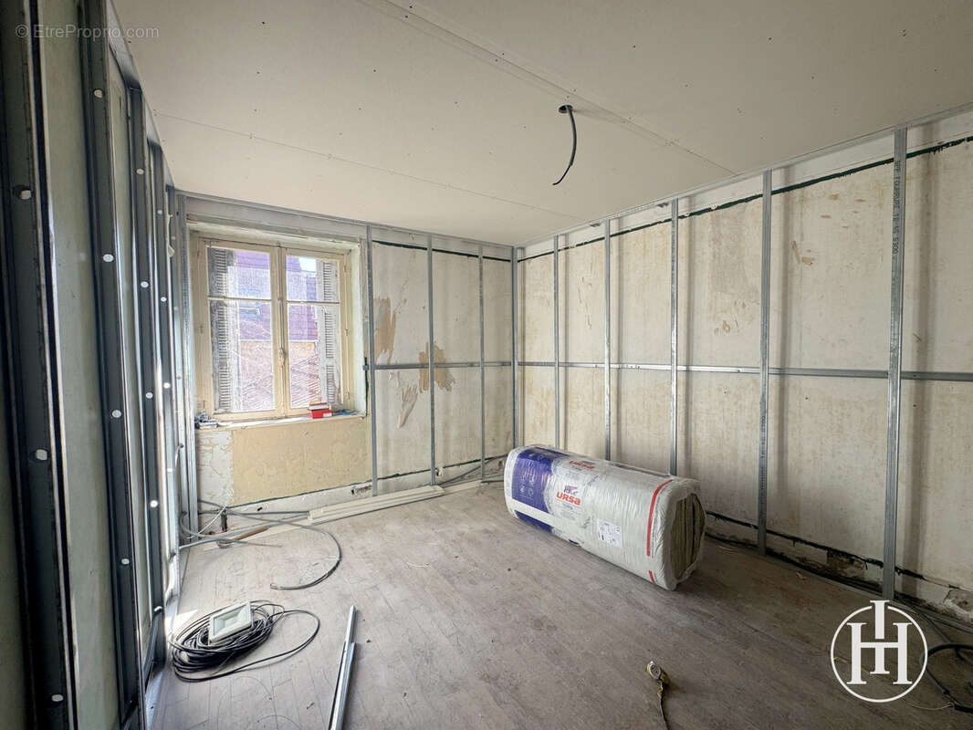 Appartement à SAINT-AMAND-MONTROND