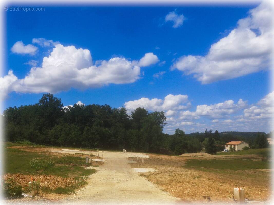 Terrain à BOULAZAC