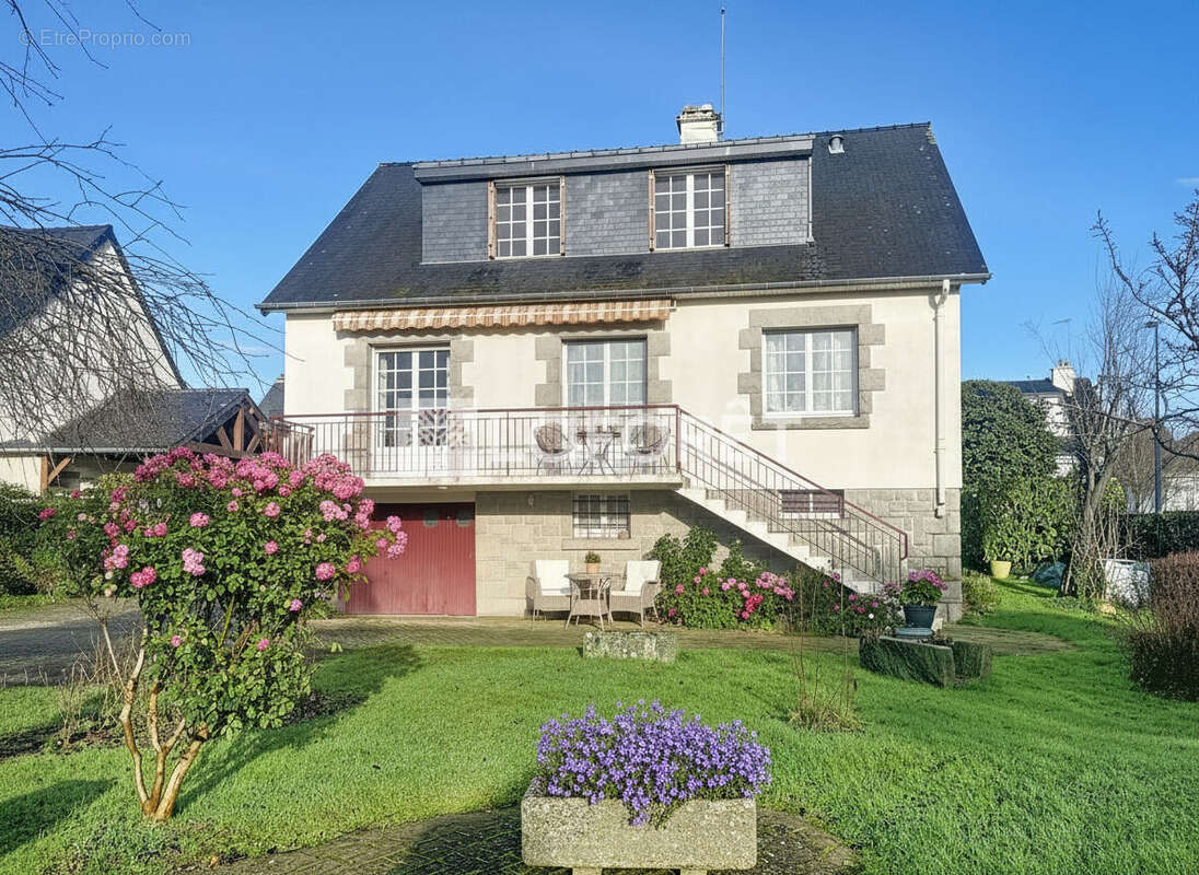 Maison Cesson Sevigne 8 pièces - 138m2 ( centre ville - La Hublais - Beausoleil ) - photo 2