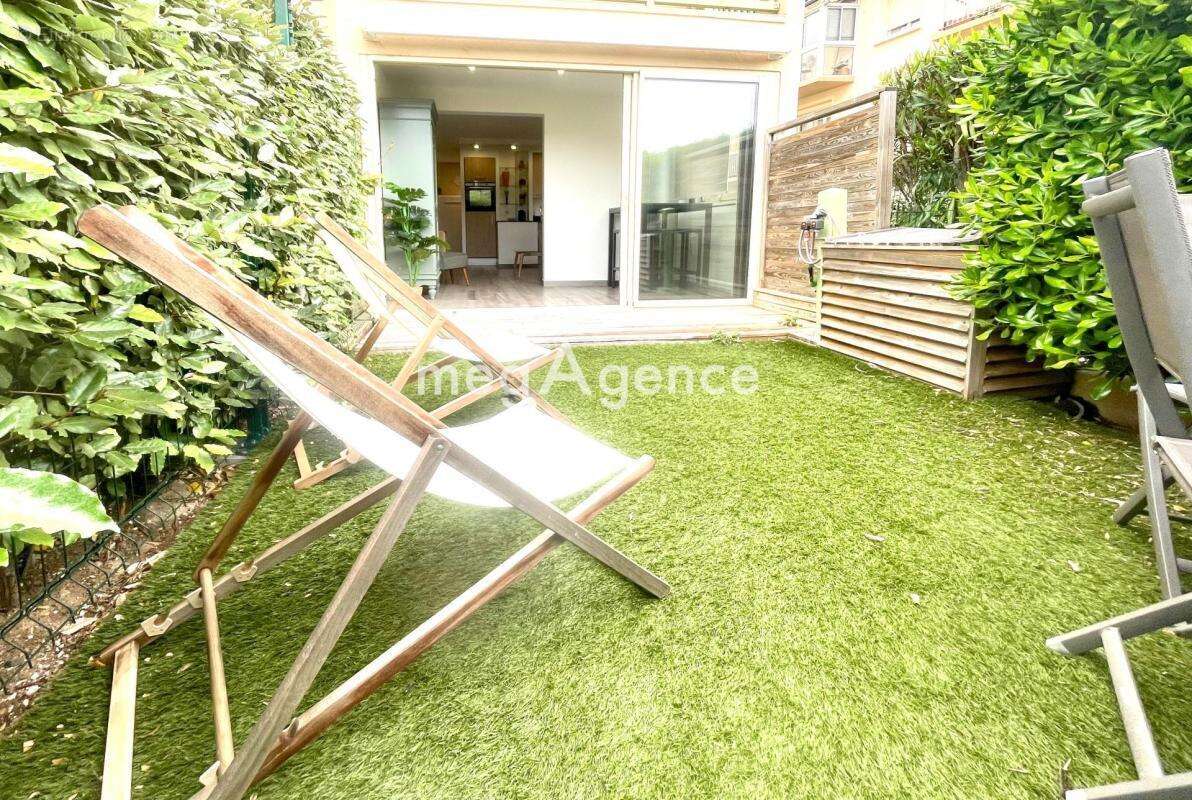 Appartement à SANARY-SUR-MER