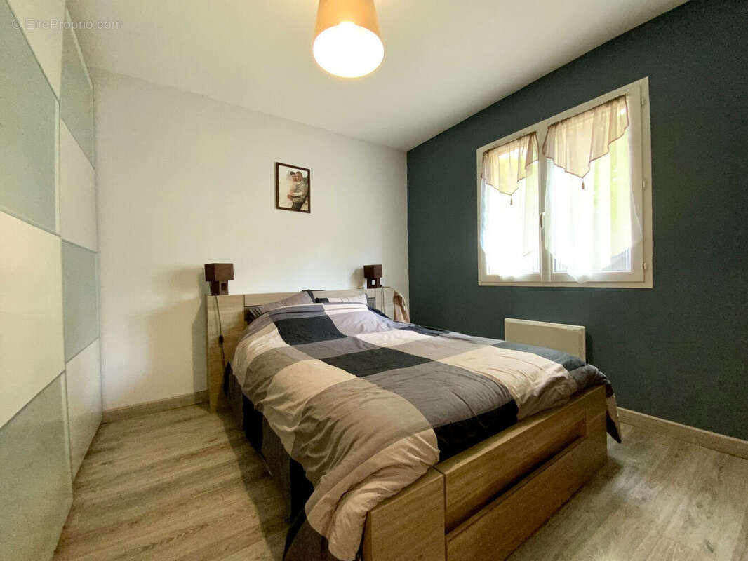 Maison à JARNAC-CHAMPAGNE