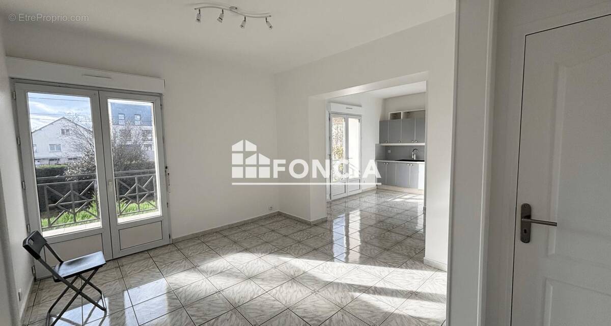 Appartement à SAVIGNY-SUR-ORGE