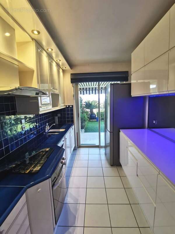 Appartement à LE CANNET