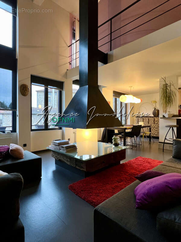 Appartement à SAINT-ETIENNE