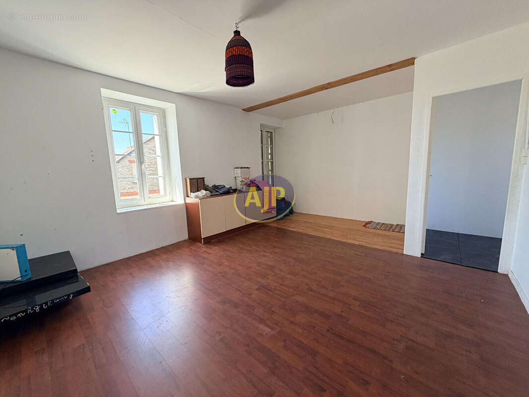 Deux maison d'habitation 7 pièces - Bourg de Sainte Anne sur Vilaine - photo 7