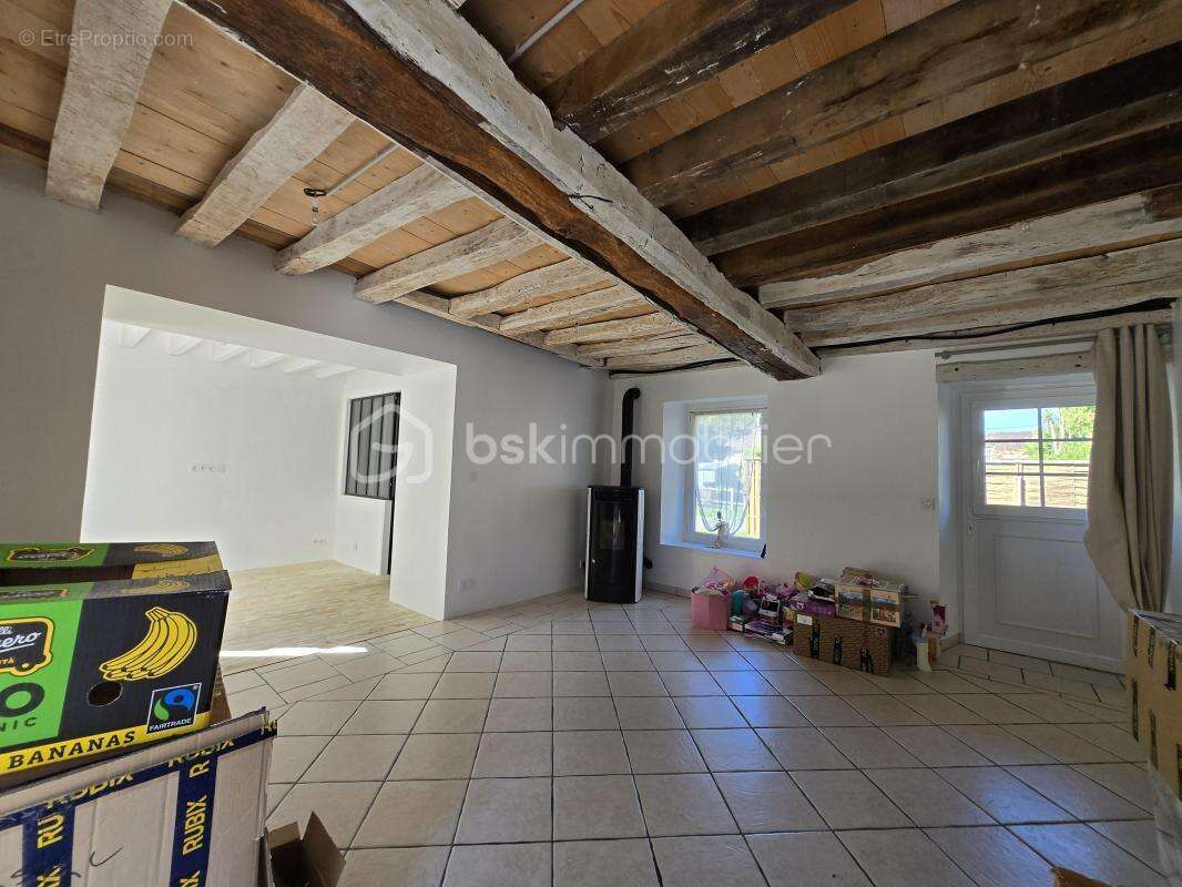 Maison à DONNEMARIE-DONTILLY