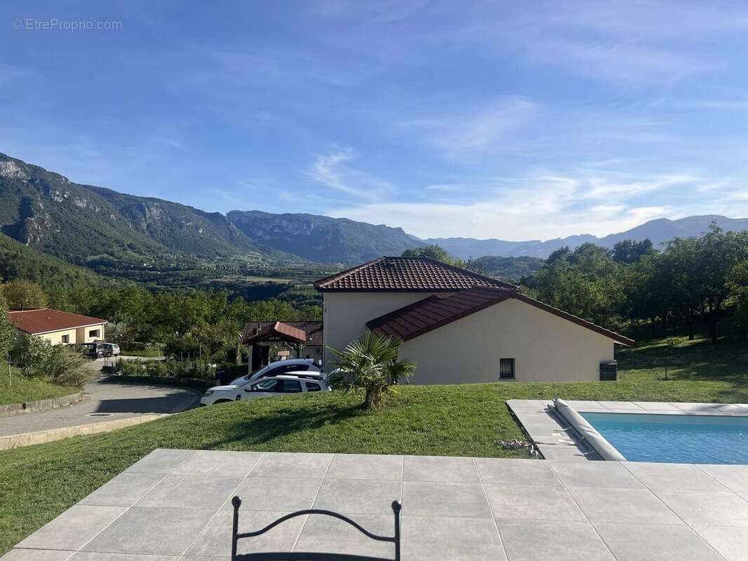 Maison à PONT-EN-ROYANS