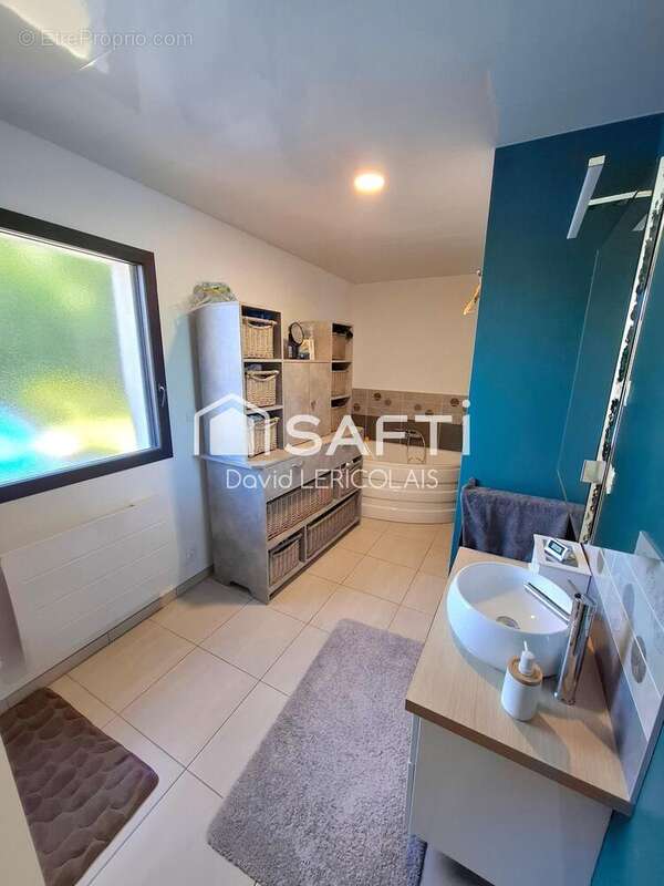 Photo 9 - Maison à VILLEDIEU-LES-POELES