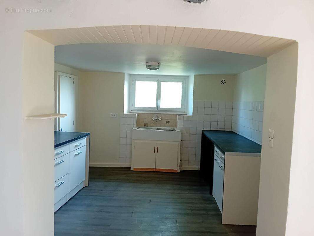 Immeuble 9 pièces  2 maisons - photo 15