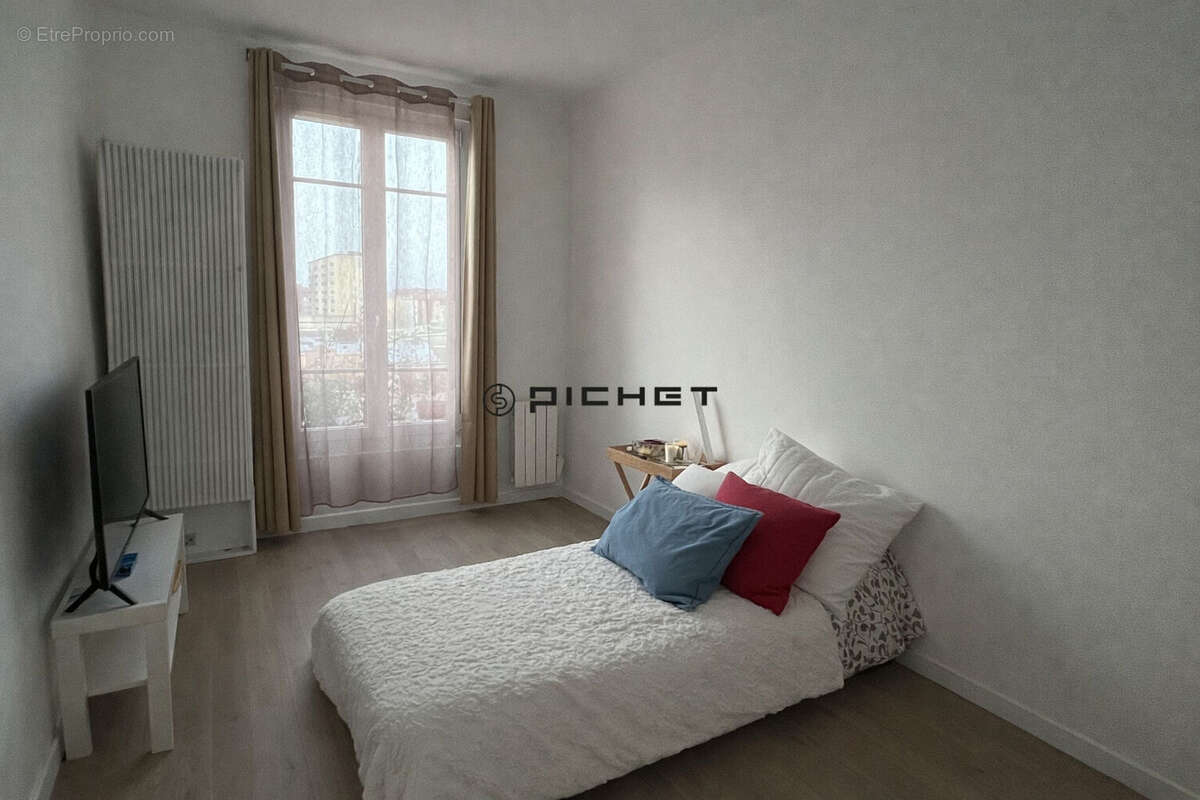 Appartement à MONTROUGE