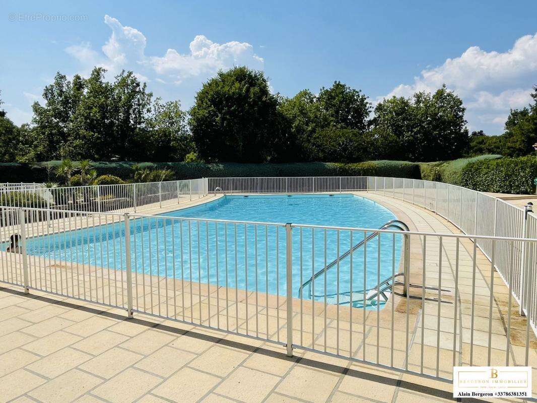 Maison à SAINT-CEZAIRE-SUR-SIAGNE