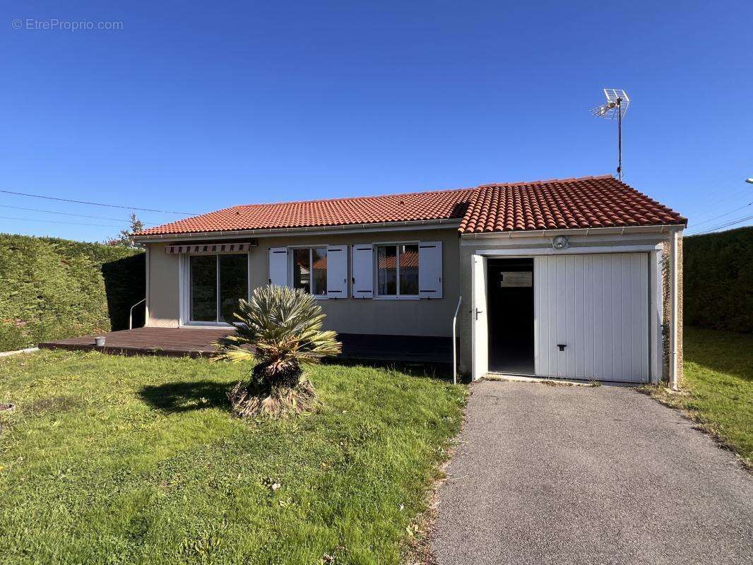 Maison à BEAUVOIR-SUR-MER