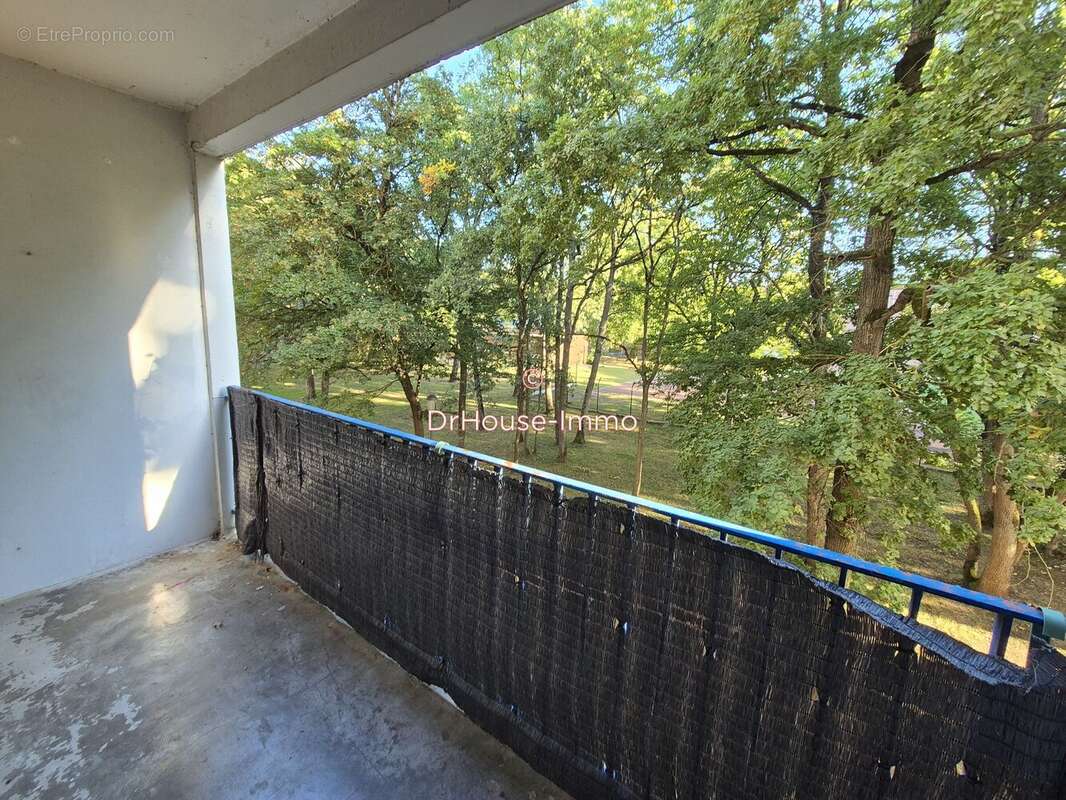 Appartement à AUBERGENVILLE