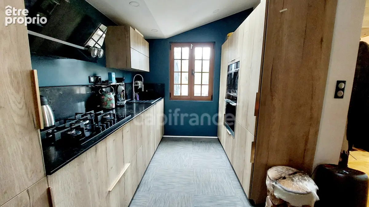 A vendre, maison de 364 m² entourée de plus de 2,5 hectares de terrain à Carsac-Aillac avec 3 gîtes meublés, une maison d'habita - photo 7