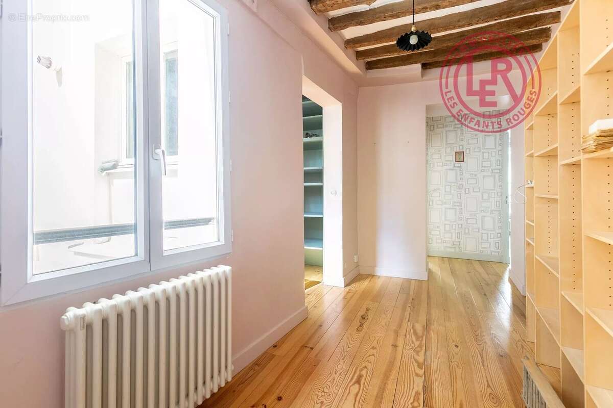 Appartement à PARIS-11E