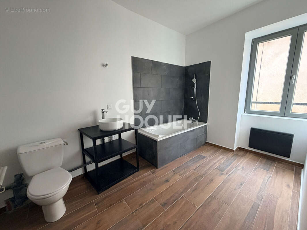 Appartement à BYANS-SUR-DOUBS