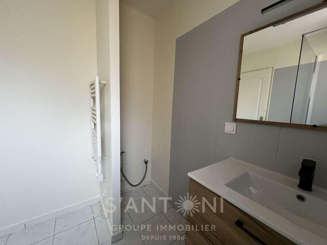 Appartement T3 avec Terrasse à Frontignan - photo 7