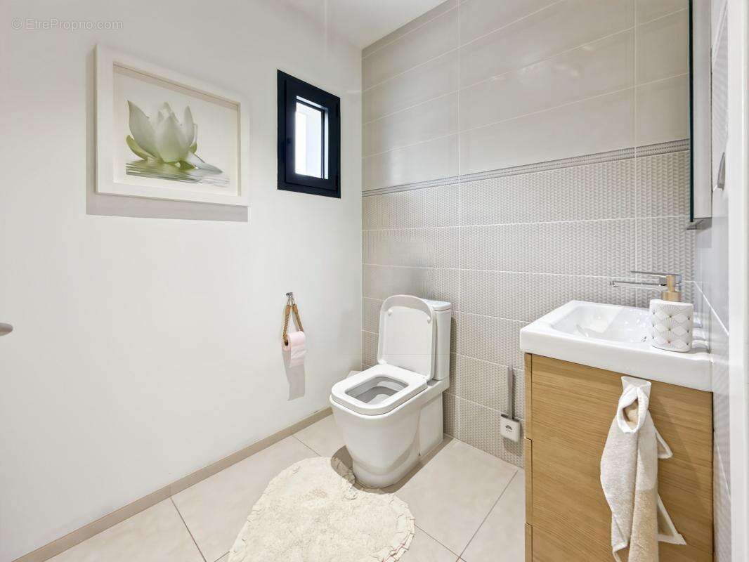 Maison à CHATEAU-L&#039;EVEQUE