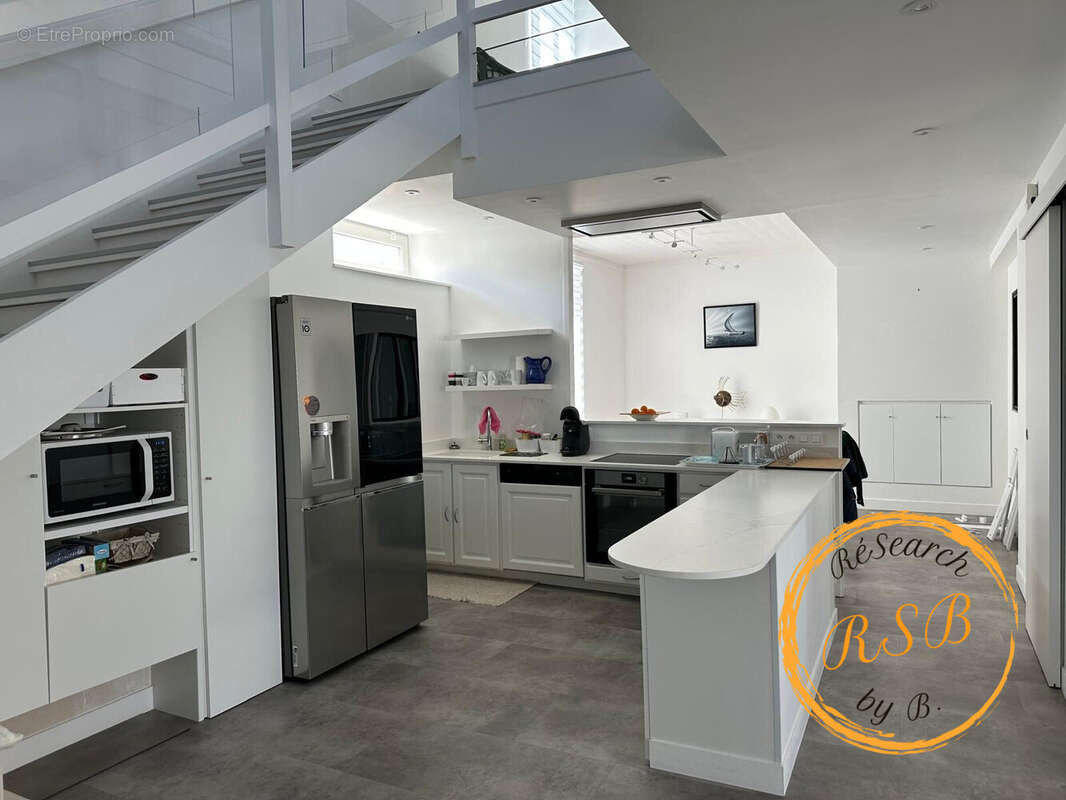 Maison 131 m² à Rivedoux-Plage  - photo 3