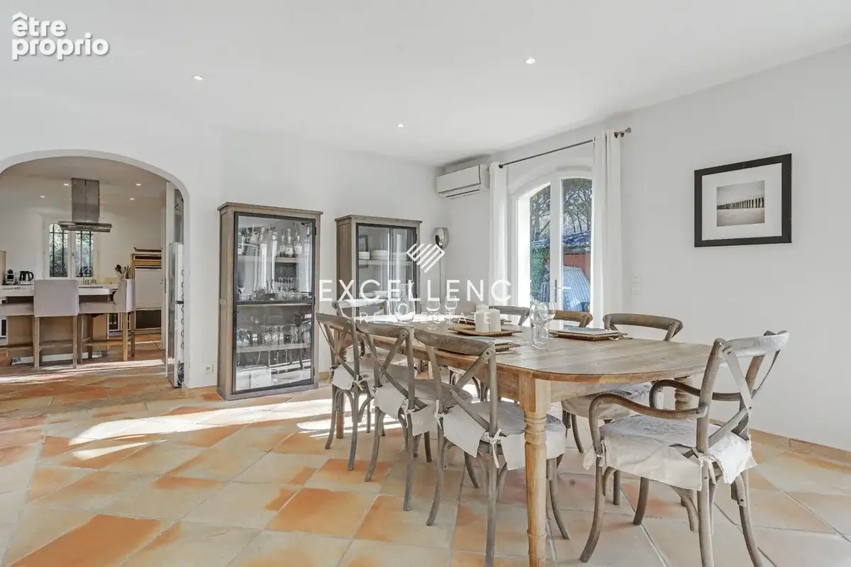 Maison 5 pièces 200 m² à vendre à Saint-Tropez (83990) - photo 4