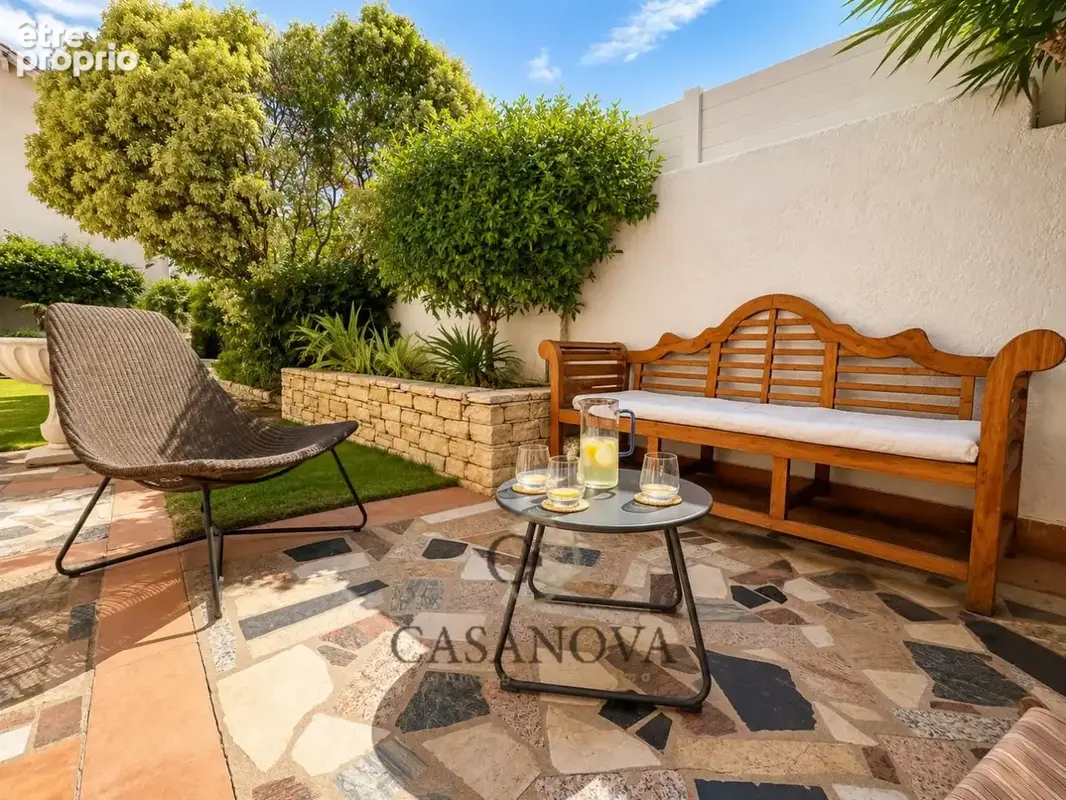 Maison 191 m² avec jardin paysager, jacuzzi et garage au centre de Pérols - photo 4