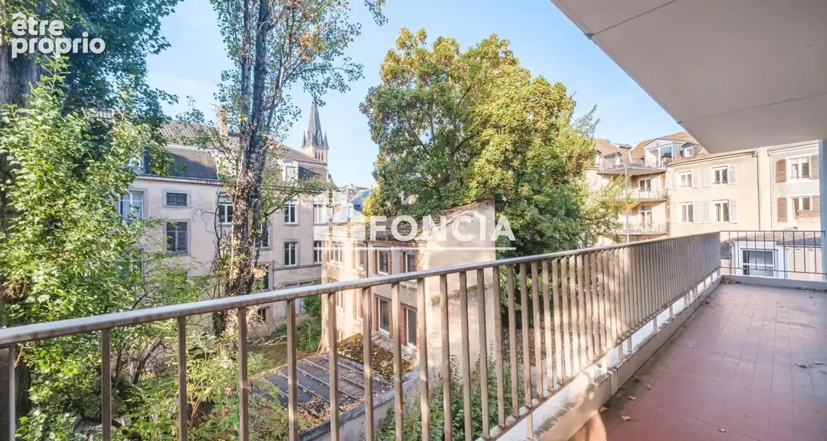 Appartement 2 pièces au calme, face au parc du Steinbach à Mulhouse - photo 3